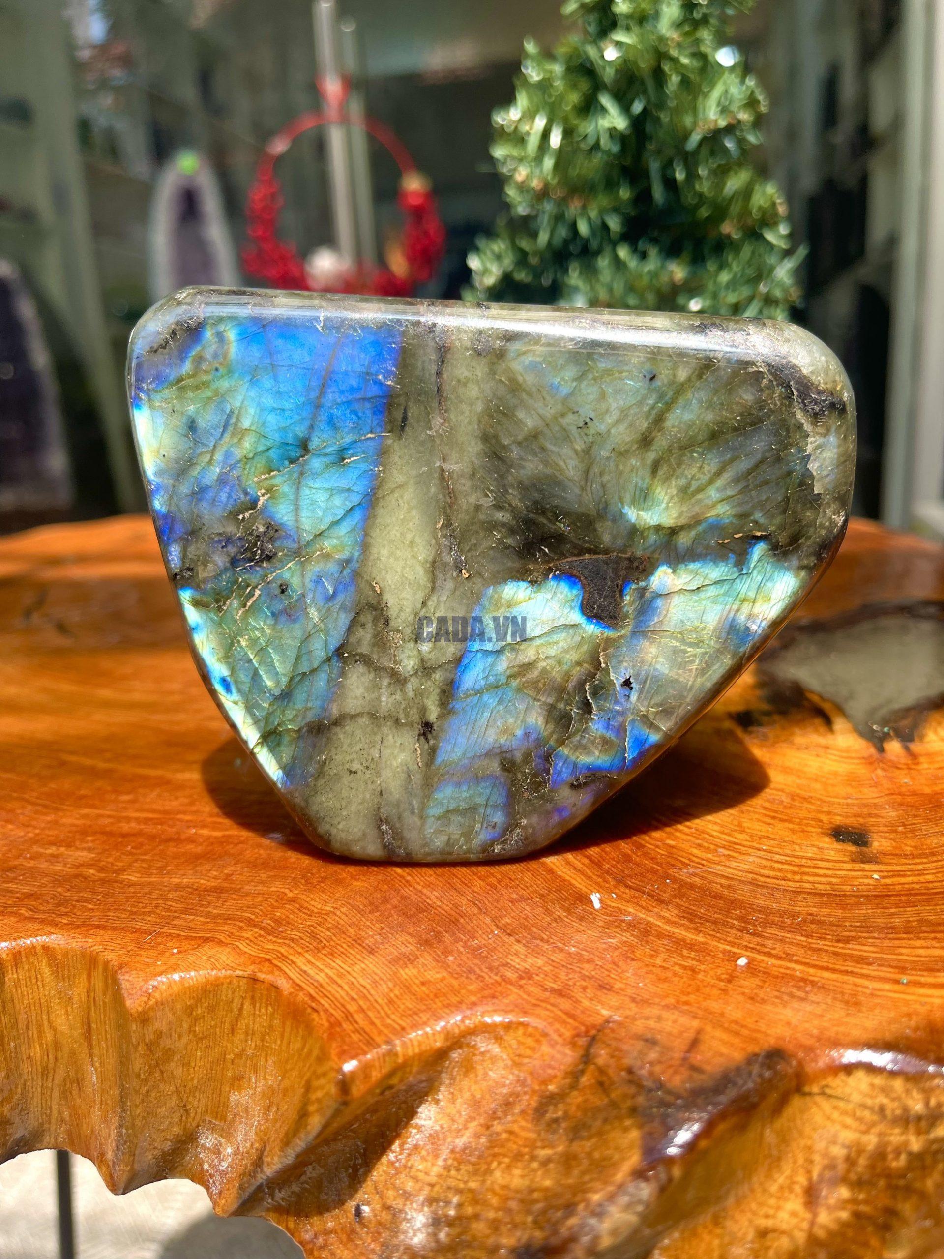 ĐÁ XÀ CỪ Labradorite – KT 11.5x9 cm, KL 1.156kg (XC117)