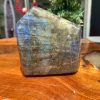 ĐÁ XÀ CỪ Labradorite – KT 10.5×9.5 cm, KL 1.02kg (XC120)