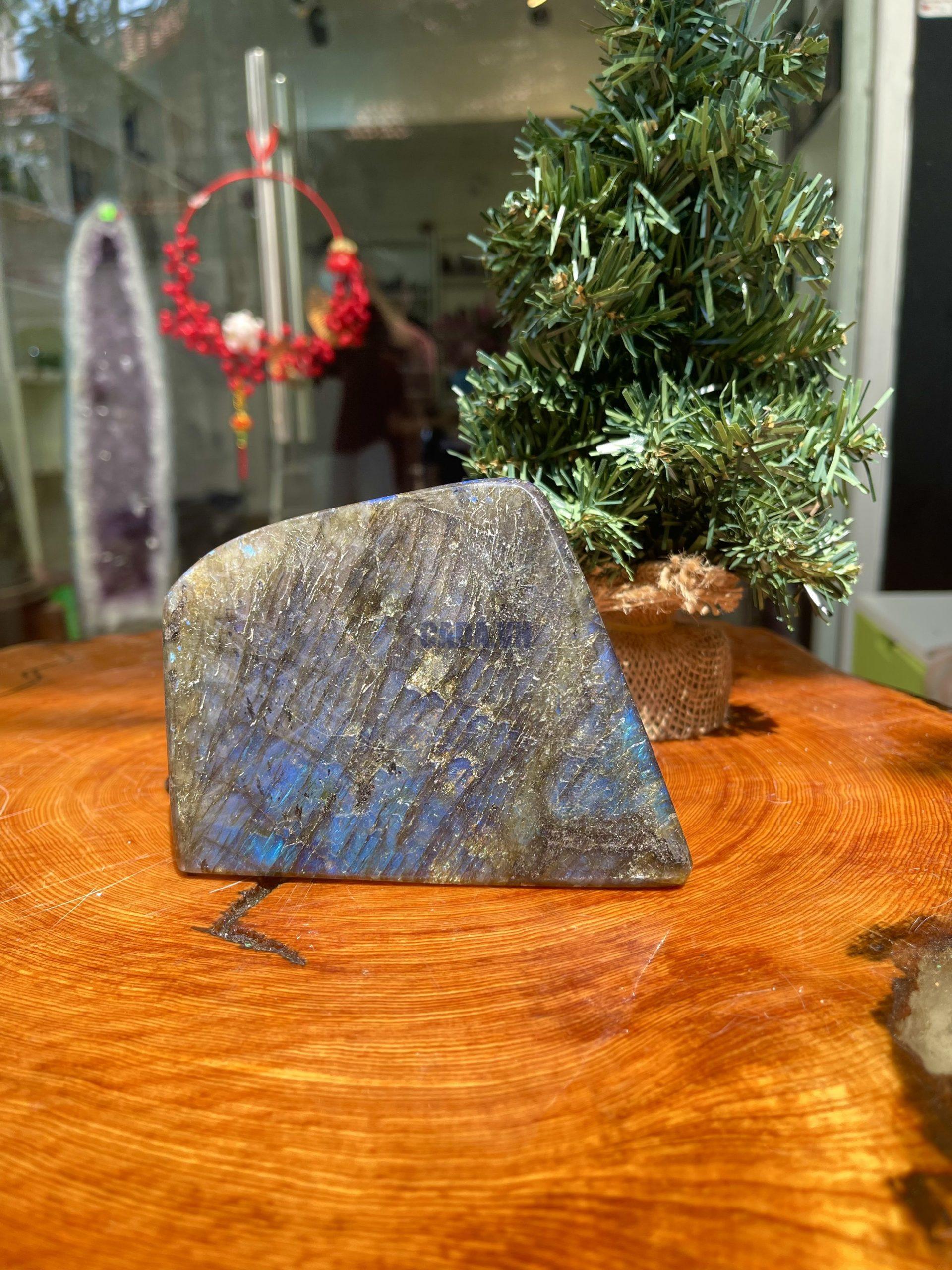 ĐÁ XÀ CỪ Labradorite – KT 12.5x9.5 cm, KL 0.388 kg (XC122)