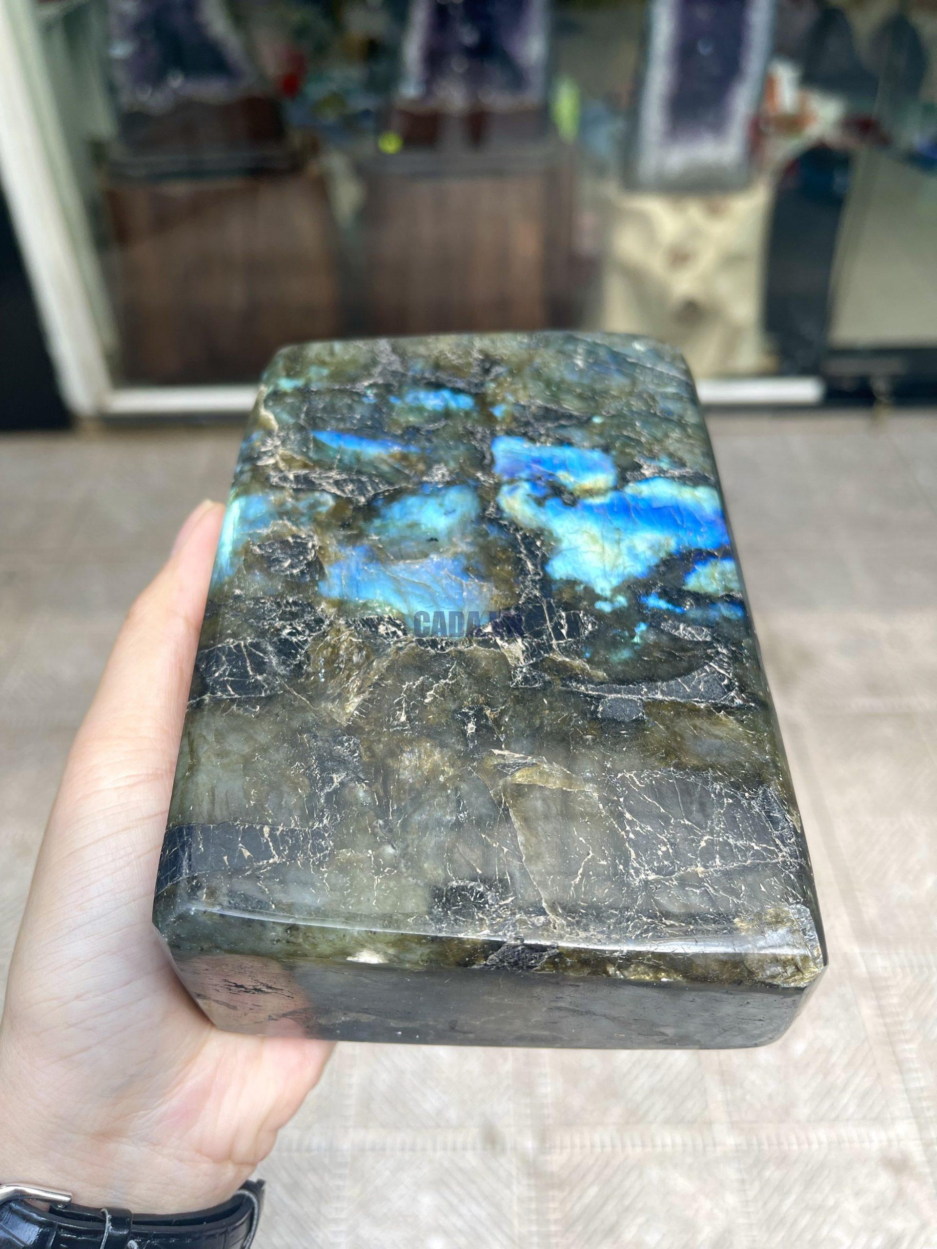 ĐÁ XÀ CỪ Labradorite – KT 15*10 cm, KL 1,934 kg (XC131)