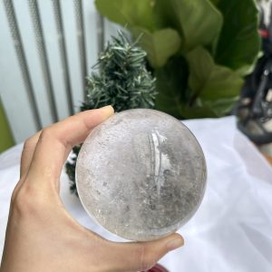 QUẢ CẦU PHONG THỦY THẠCH ANH TRẮNG ĐK 8,43CM KL 0,865KG MS: BTR41