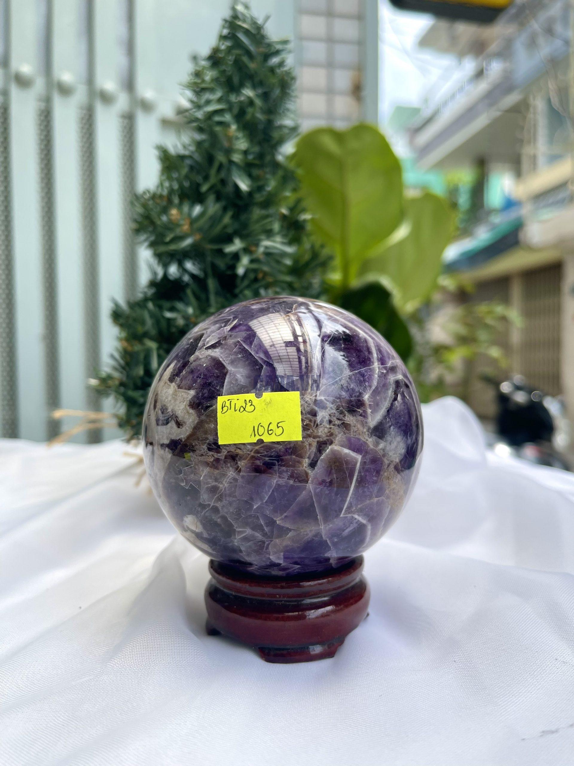 QUẢ CẦU PHONG THỦY THẠCH ANH TÍM ĐK: 8,6 CM KL: 885 G (BTi23)