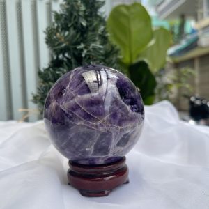 QUẢ CẦU PHONG THỦY THẠCH ANH TÍM ĐK: 8,4 CM KL: 800 G (BTi24)
