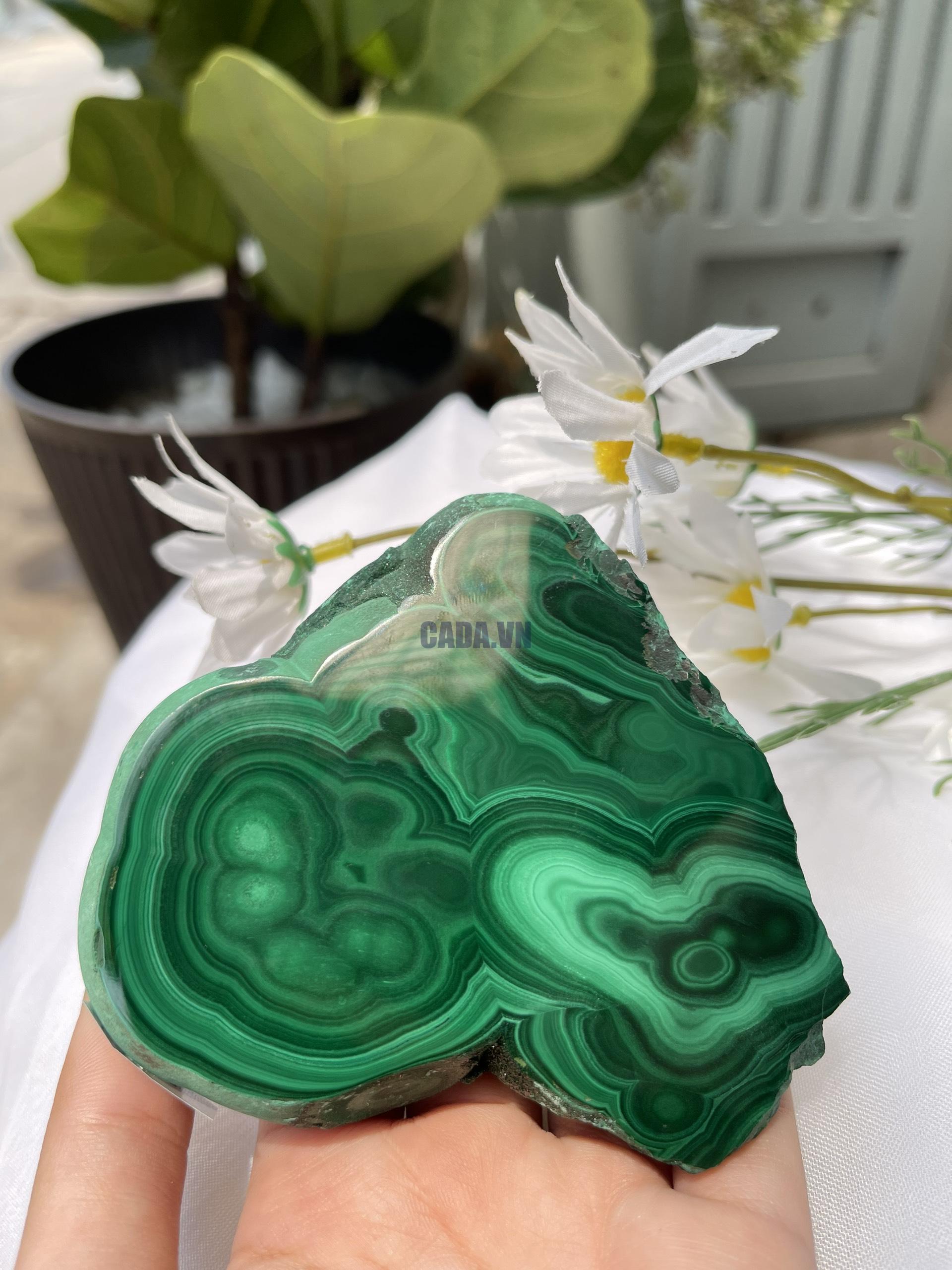ĐÁ LÔNG CÔNG – ĐÁ KHỔNG TƯỚC – MALACHITE (LC31), KT: 10×8.5 CM; KL: 0.378KG