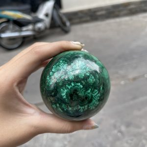 Bi cầu đá Lông Công - Đá Khổng Tước - Malachite Sphere, ĐK: 7 CM, KL: 0.678 KG (MLC17)