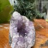 HỐC THẠCH ANH TÍM NHỎ – SMALL AMETHYST GEODE (TV324), KL: 0.652KG, KT: 10×8 CM