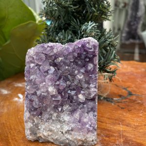 HỐC THẠCH ANH TÍM NHỎ – SMALL AMETHYST GEODE (TV341), KL: 1.228KG, KT: 12×9 CM