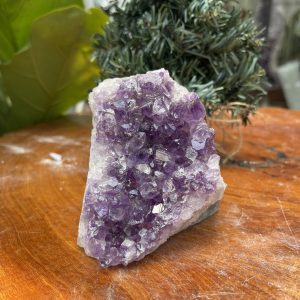 HỐC THẠCH ANH TÍM NHỎ – SMALL AMETHYST GEODE (TV342), KL: 0.630KG, KT: 9×8 CM