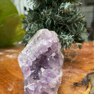 HỐC THẠCH ANH TÍM NHỎ – SMALL AMETHYST GEODE (TV346), KL: 0.414KG, KT: 9 x 7 CM