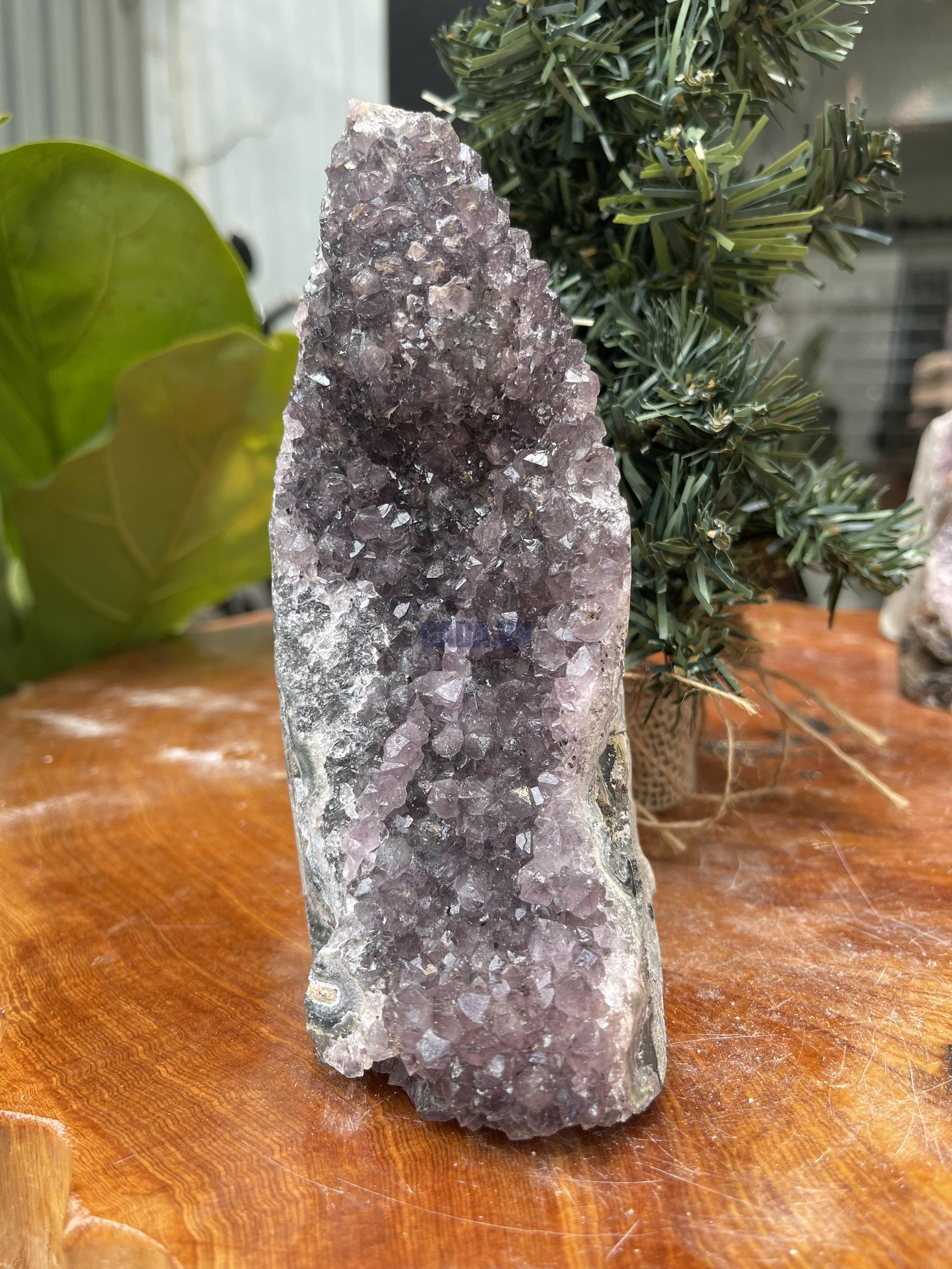 HỐC THẠCH ANH TÍM NHỎ – SMALL AMETHYST GEODE (TV349), KL: 0.898KG, KT: 16×7 CM