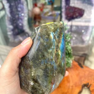 ĐÁ XÀ CỪ - HẮC NGUYỆT QUANG - Labradorite