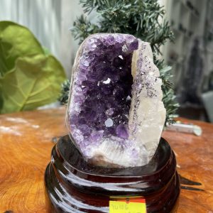 HỐC THẠCH ANH TÍM NHỎ – SMALL AMETHYST GEODE TU107