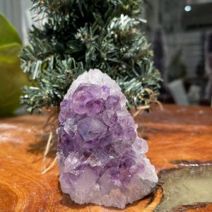 HỐC THẠCH ANH TÍM NHỎ – SMALL AMETHYST GEODE (TV294), KL: 0.474 KG, KT: 9×6 CM
