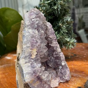 HỐC THẠCH ANH TÍM NHỎ – SMALL AMETHYST GEODE (TV291), KL: 1.414 KG, KT: 15×11 CM