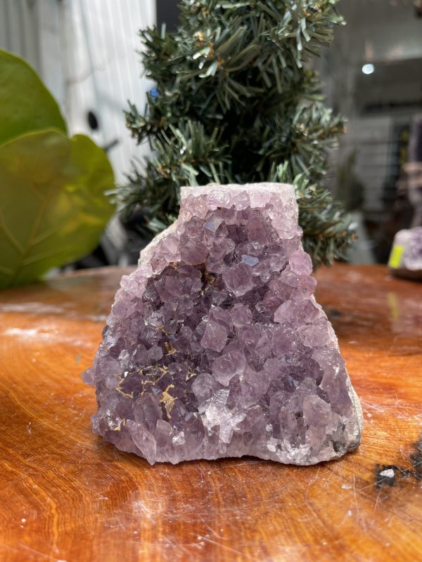 HỐC THẠCH ANH TÍM NHỎ – SMALL AMETHYST GEODE (TV267), KL: 0.718KG, KT: 10×9 CM