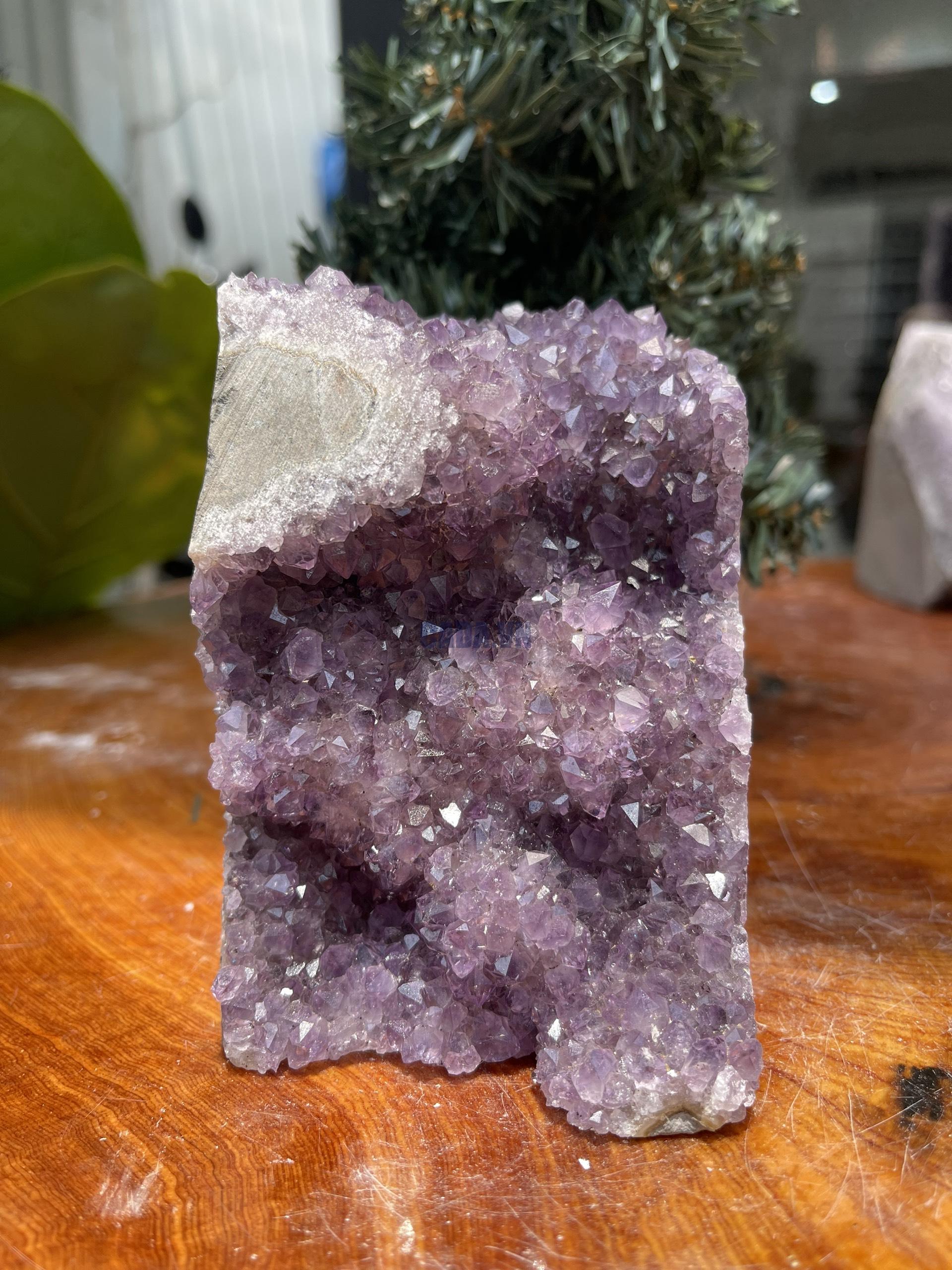 HỐC THẠCH ANH TÍM NHỎ – SMALL AMETHYST GEODE (TV255), KL: 0.966KG, KT: 12×8 CM