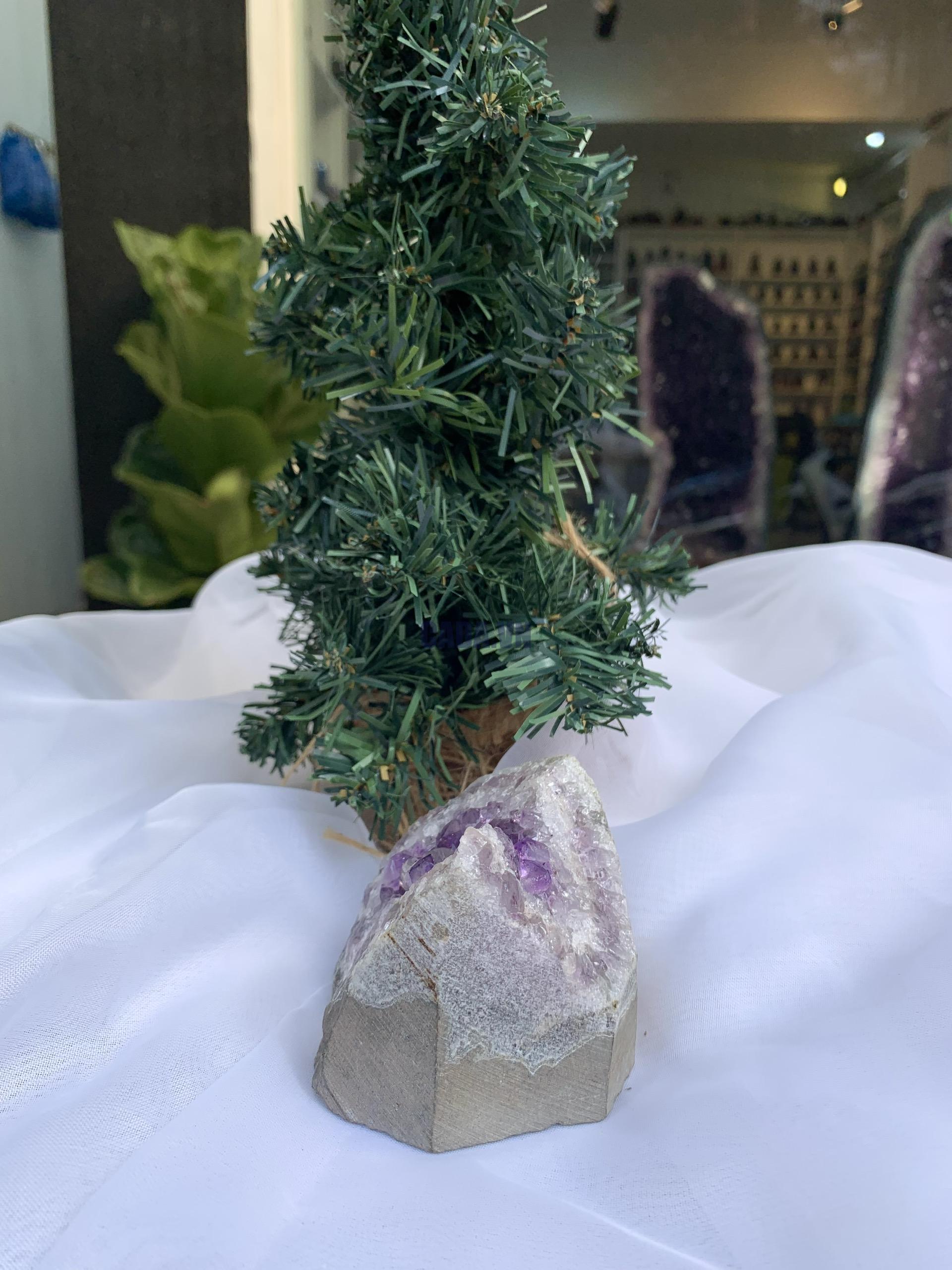 HỐC THẠCH ANH TÍM NHỎ – SMALL AMETHYST (TV368), KL: 0.416 KG, KT: 6 x 8 CM 