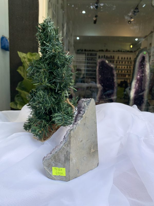 HỐC THẠCH ANH TÍM NHỎ – SMALL AMETHYST (TV364), KL: 0.692 KG, KT: 13 x 10 CM     