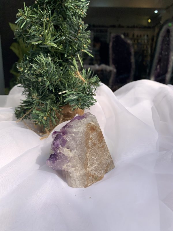 HỐC THẠCH ANH TÍM NHỎ – SMALL AMETHYST GEODE (TV251), KL: 0.428KG, KT: 7x8 CM