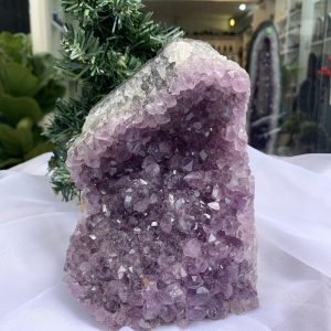 HỐC THẠCH ANH TÍM NHỎ – SMALL AMETHYST GEODE (TV254), KL: 1.444KG, KT: 6x11 CM