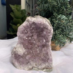 HỐC THẠCH ANH TÍM NHỎ – SMALL AMETHYST (TV398), KL: 0.96KG, KT: 12.2 x 10 CM