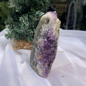 HỐC THẠCH ANH TÍM NHỎ – SMALL AMETHYST (TV392), KL: 0.396KG, KT: 12 x 5.6 CM