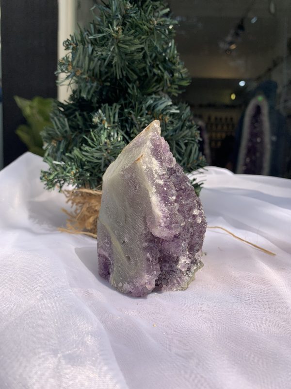 HỐC THẠCH ANH TÍM NHỎ – SMALL AMETHYST (TV394), KL: 0.408KG, KT: 9.7x 6 CM