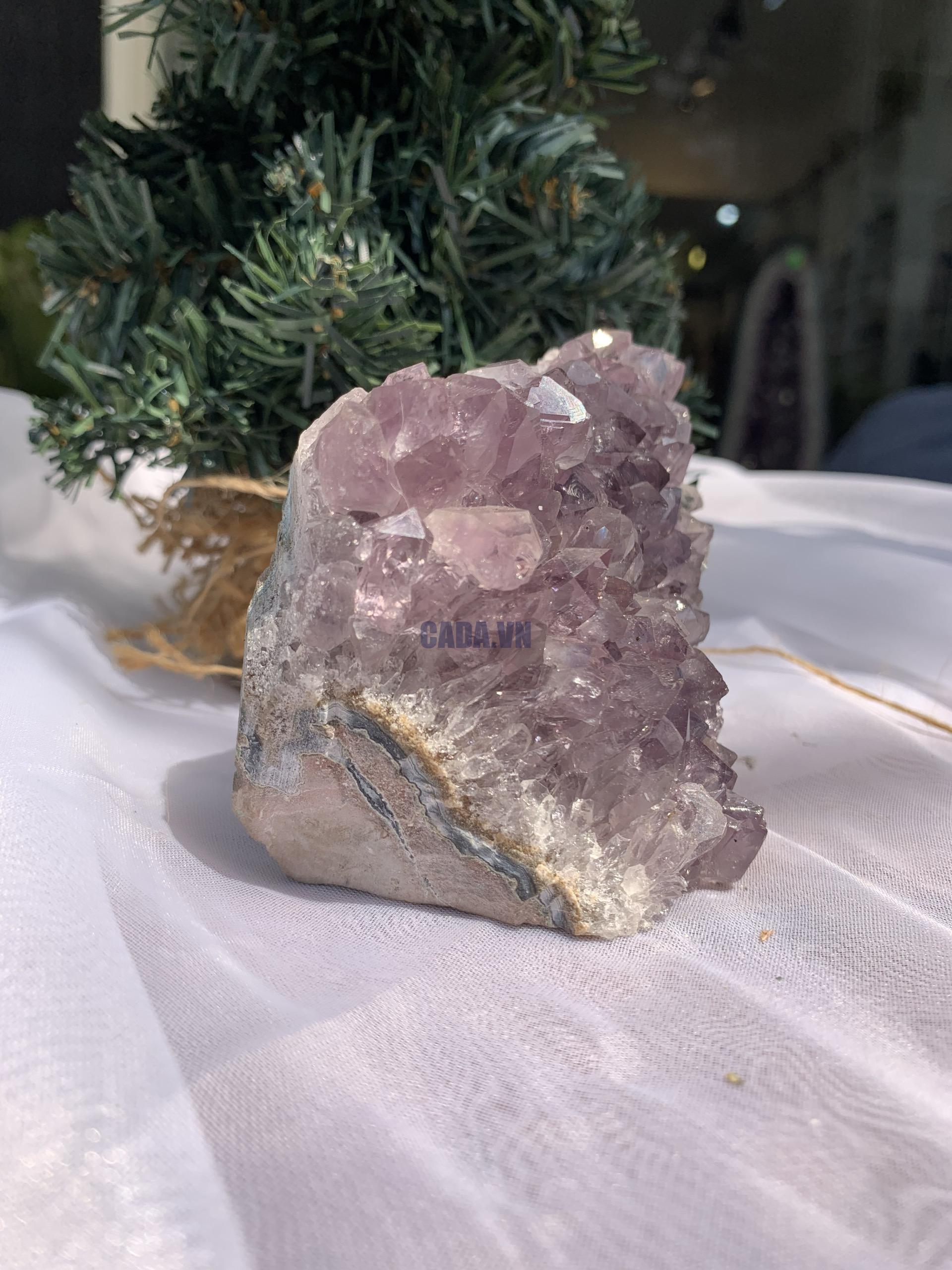 HỐC THẠCH ANH TÍM NHỎ – SMALL AMETHYST (TV389), KL: 0.45 KG, KT: 8 x 9.1 CM