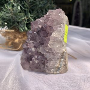 HỐC THẠCH ANH TÍM NHỎ – SMALL AMETHYST (TV389), KL: 0.45 KG, KT: 8 x 9.1 CM