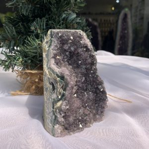 HỐC THẠCH ANH TÍM NHỎ – SMALL AMETHYST (TV396), KL: 0.606KG, KT: 10.1x 9 CM