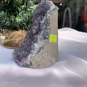HỐC THẠCH ANH TÍM NHỎ – SMALL AMETHYST (TV393), KL: 0.532KG, KT:12 x 7.7 CM