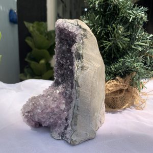 HỐC THẠCH ANH TÍM NHỎ – SMALL AMETHYST GEODE (TV272), KL: 1.64 KG, KT: 15x12 CM