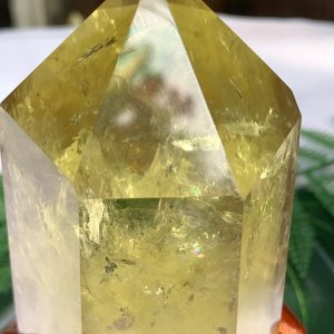 TRỤ ĐÁ THẠCH ANH VÀNG - CHẤT TRONG, KL: 0.794KG, CAO 21CM (TVL28)