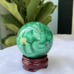 Bi cầu đá Lông Công – Đá Khổng Tước – Malachite Sphere, ĐK: 7.1 CM, KL: 0.688 KG (MLC26)