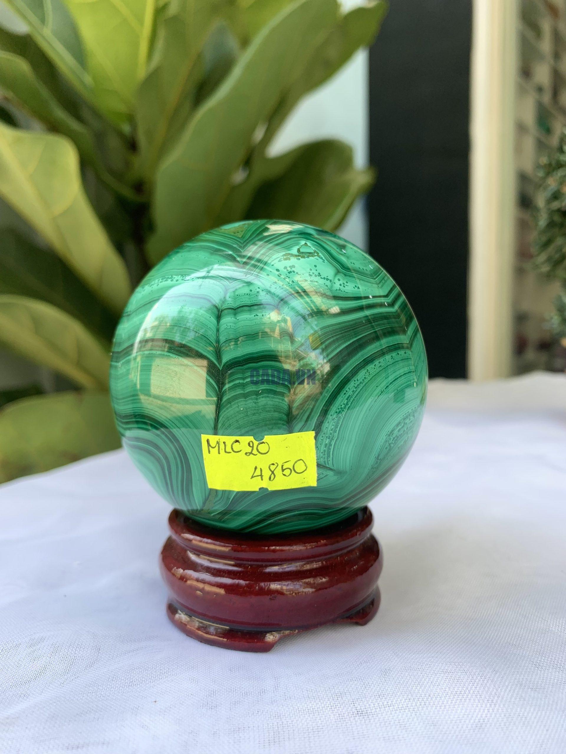 Bi cầu đá Lông Công – Đá Khổng Tước – Malachite Sphere, ĐK: 7.4 CM, KL: 0.808 KG (MLC20)