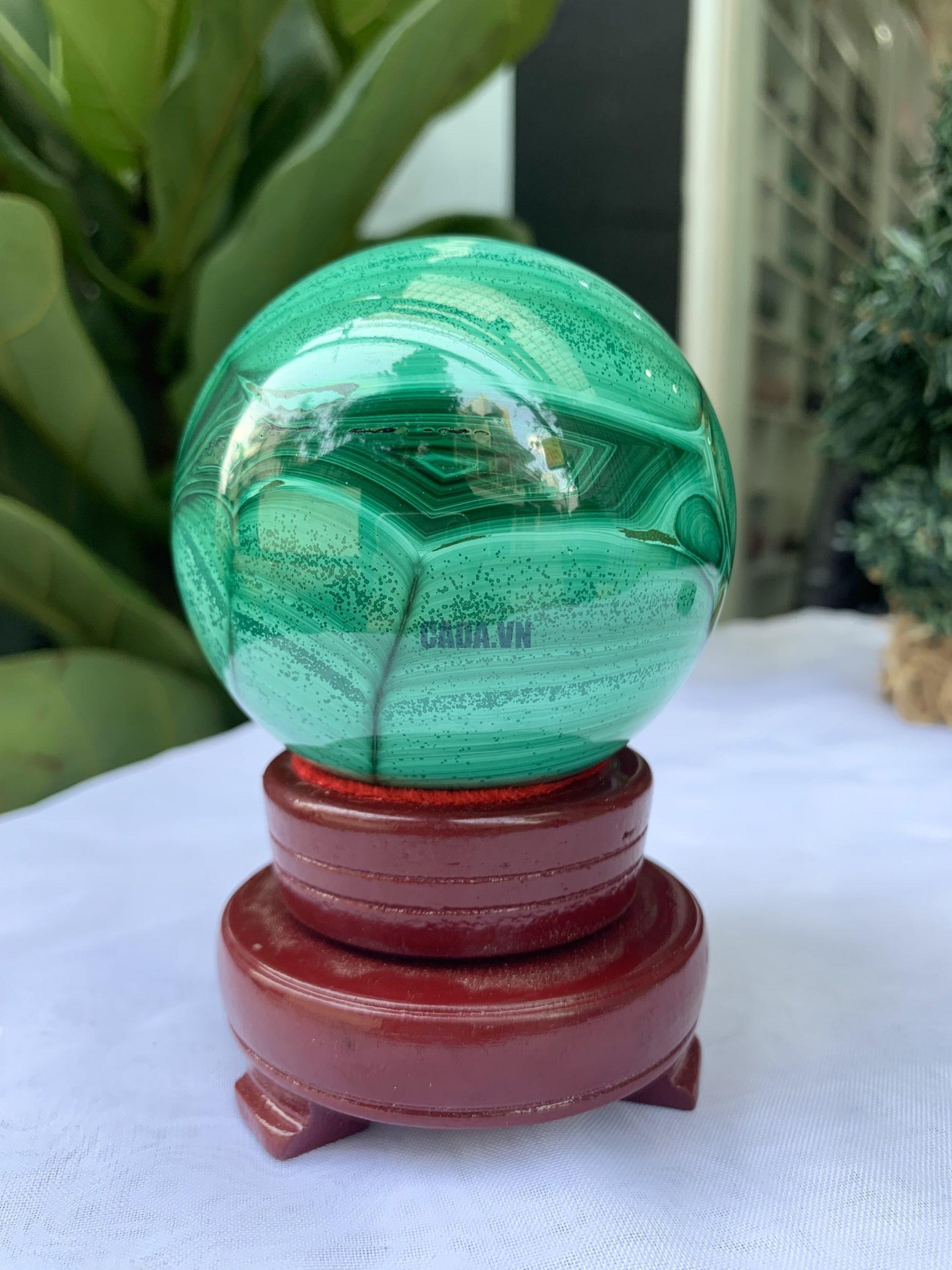 Bi cầu đá Lông Công – Đá Khổng Tước – Malachite Sphere, ĐK: 7.5 CM, KL: 0.840 KG (MLC21)