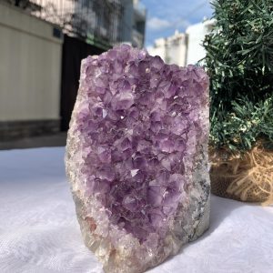 HỐC THẠCH ANH TÍM NHỎ – SMALL AMETHYST GEODE (TV410), KL: 1.542KG, KT: 12,5x9,3 CM