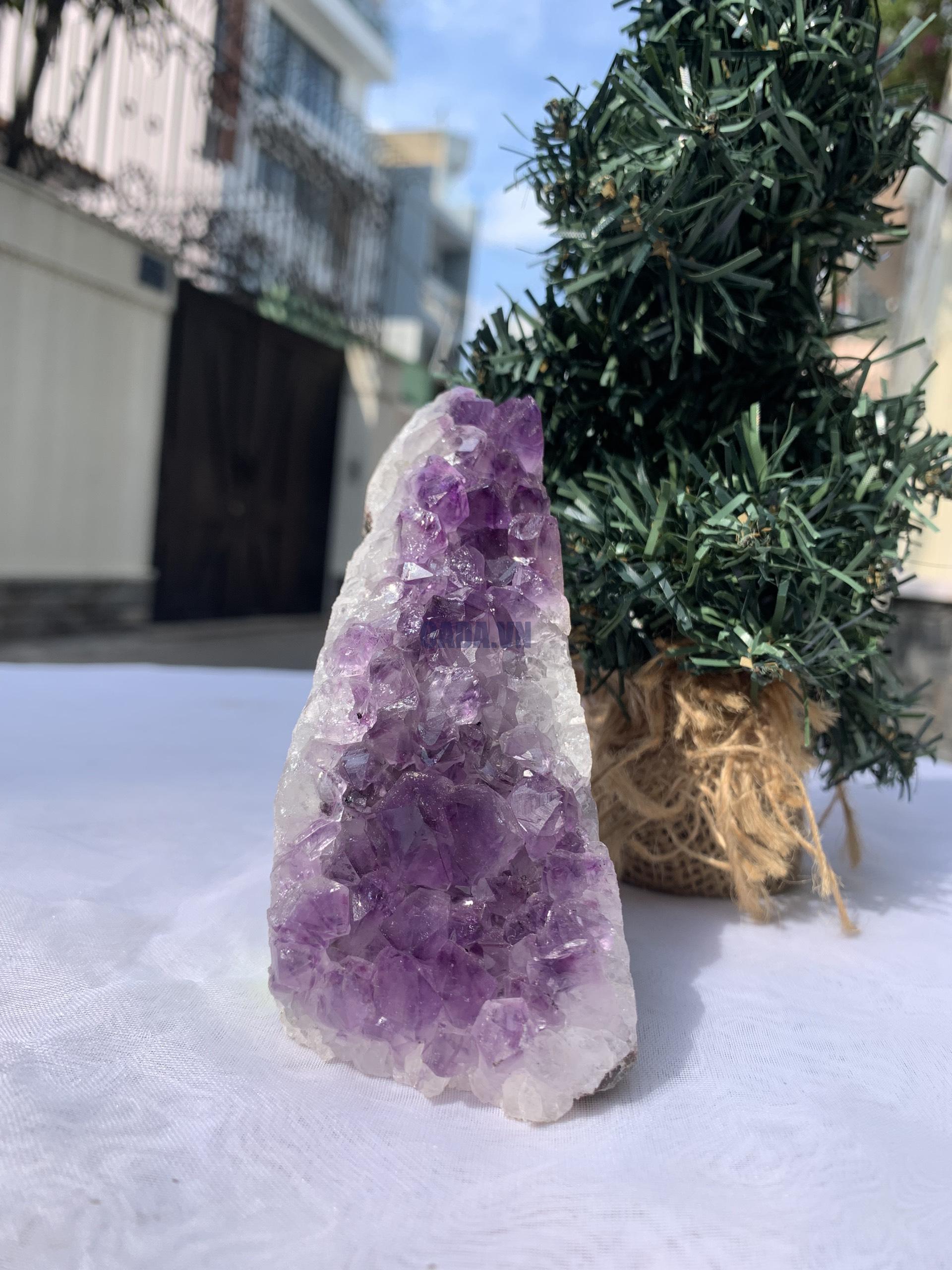 HỐC THẠCH ANH TÍM NHỎ – SMALL AMETHYST GEODE (TV409), KL: 0,526KG, KT: 10,5x5 CM