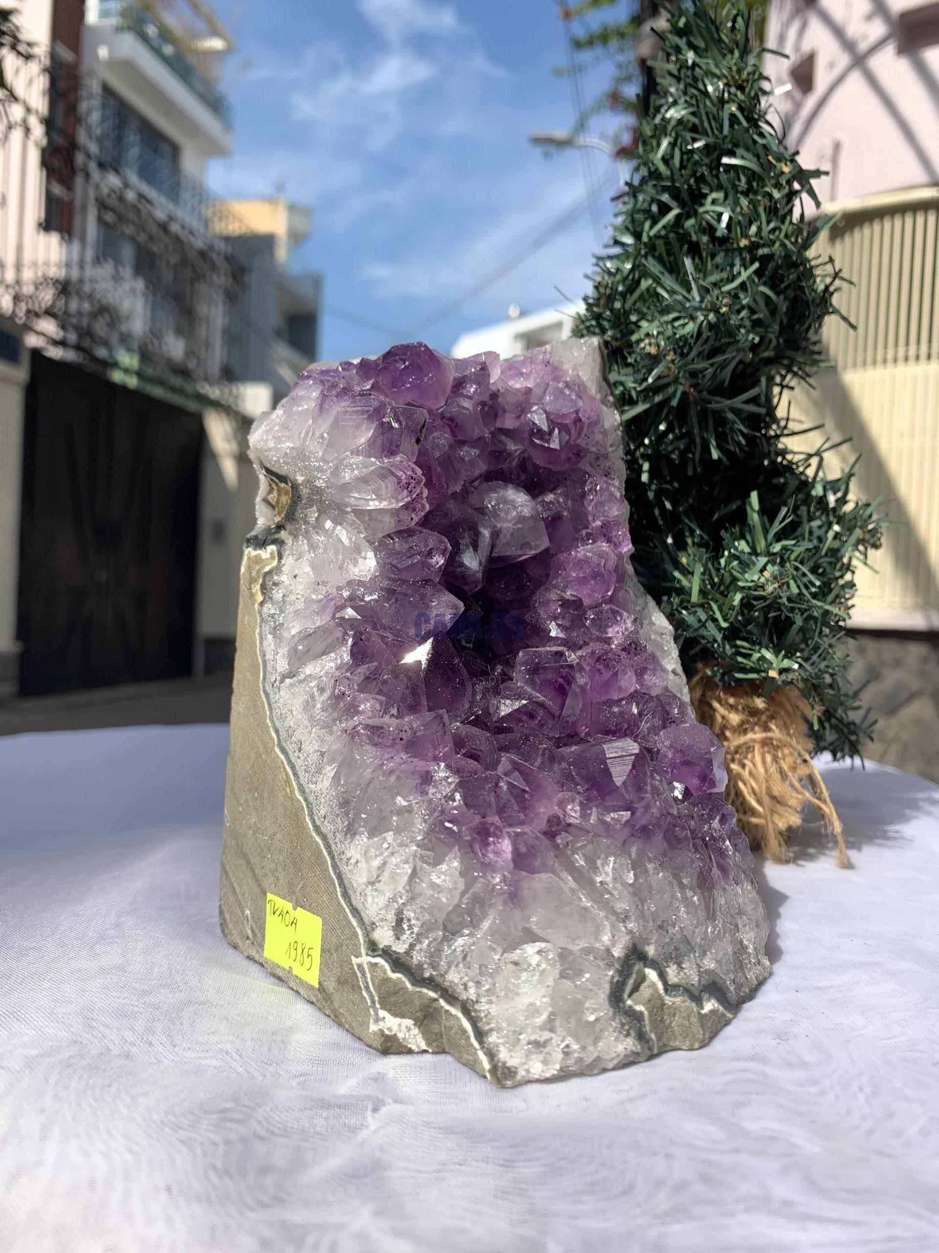HỐC THẠCH ANH TÍM NHỎ – SMALL AMETHYST GEODE (TV404), KL: 1.984KG, KT: 14,3x11 CM