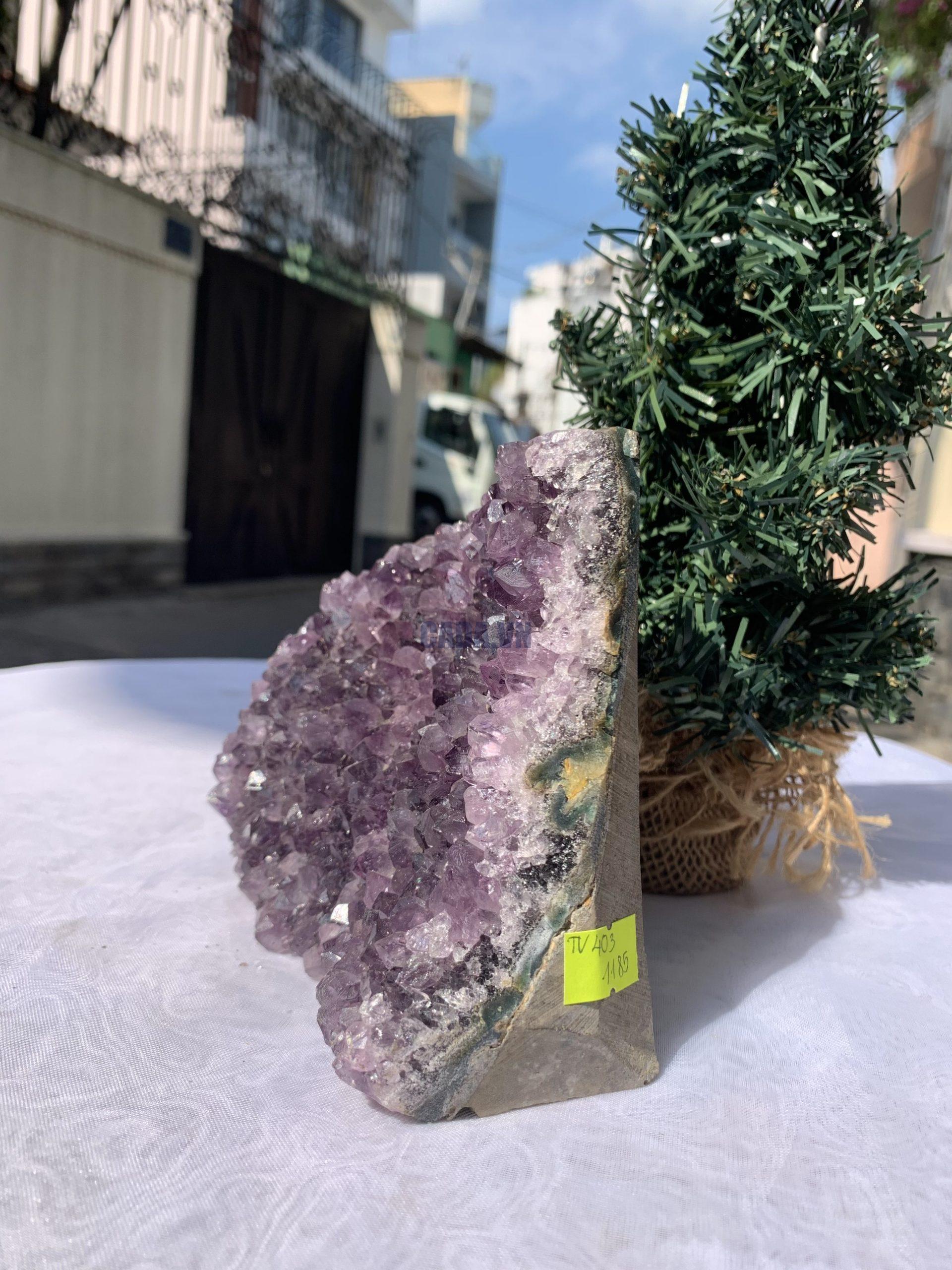 HỐC THẠCH ANH TÍM NHỎ – SMALL AMETHYST GEODE (TV403), KL: 1.184KG, KT: 13,2x12,5 CM