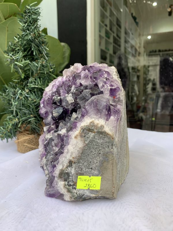 HỐC THẠCH ANH TÍM NHỎ – SMALL AMETHYST GEODE (TV415), KL: 2.860 KG, KT: 14×13.5 CM