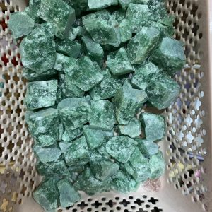 ĐÁ VỤN THÔ THẠCH ANH DÂU XANH - Strawberry Quartz Raw | ĐÁ VỤN PHONG THỦY