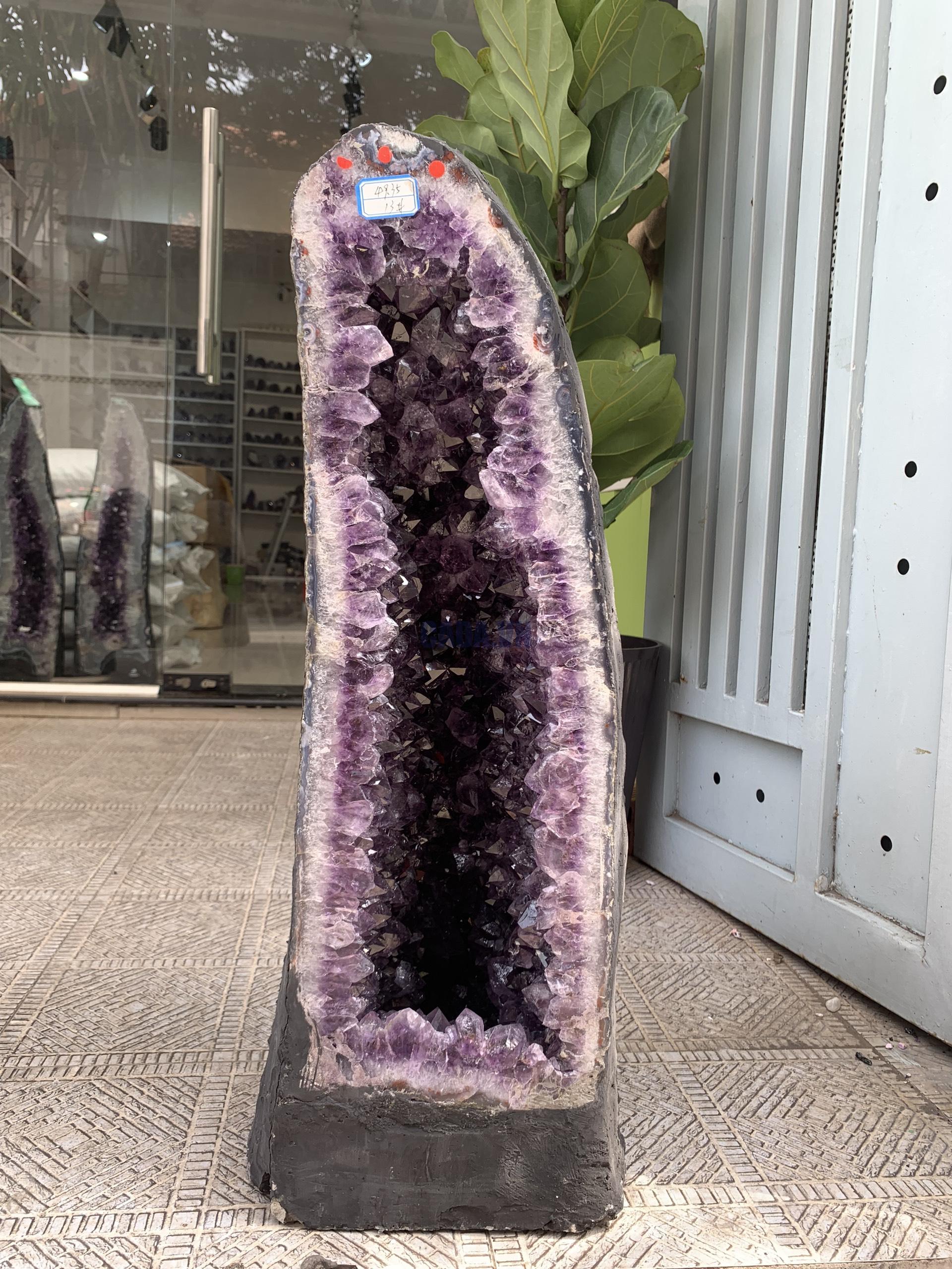 Hốc Thạch Anh Tím – Amethyst Geode (T135), KT: 70,7x22x25CM, KL: 48,35KG