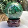 Bi cầu đá Lông Công – Đá Khổng Tước – Malachite Sphere, ĐK: 5.8 CM, KL: 0.398 KG (MLC43)