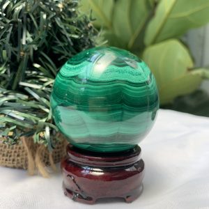 Bi cầu đá Lông Công – Đá Khổng Tước – Malachite Sphere, ĐK: 5.6 CM, KL: 0.366 KG (MLC49)
