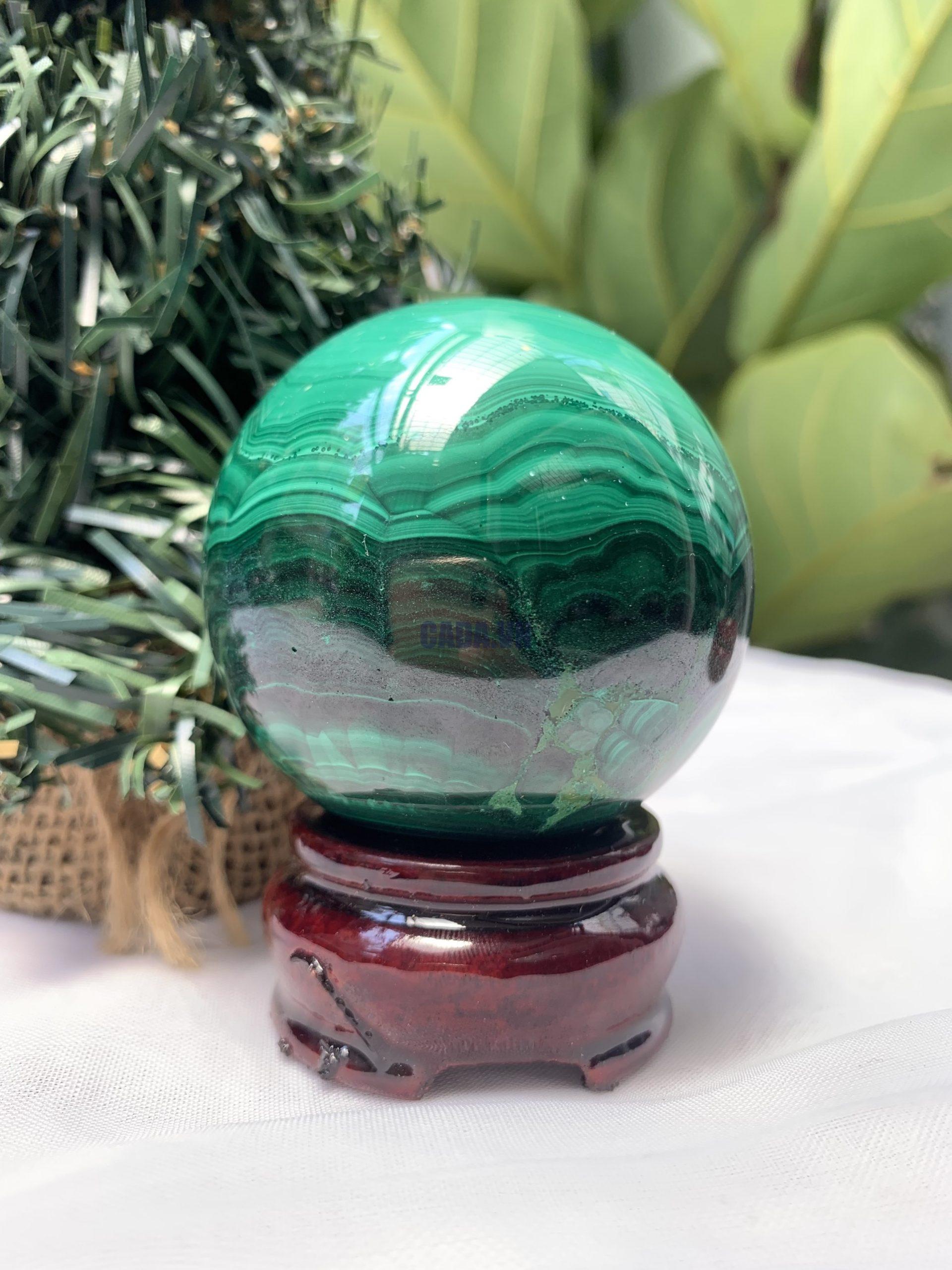 Bi cầu đá Lông Công – Đá Khổng Tước – Malachite Sphere, ĐK: 5.7 CM, KL: 0.394 KG (MLC51) 