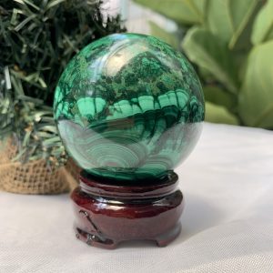 Bi cầu đá Lông Công – Đá Khổng Tước – Malachite Sphere, ĐK: 5.7 CM, KL: 0.372 KG (MLC52)