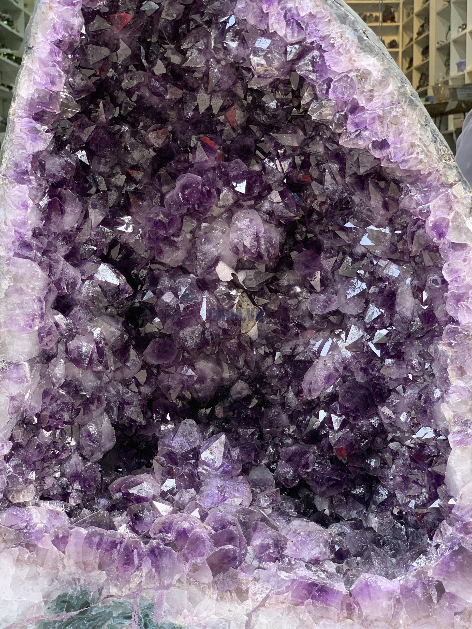 Hốc Thạch Anh Tím – Amethyst Geode (T126), KT: 58,5x36x12,2CM, KL: 60,4KG