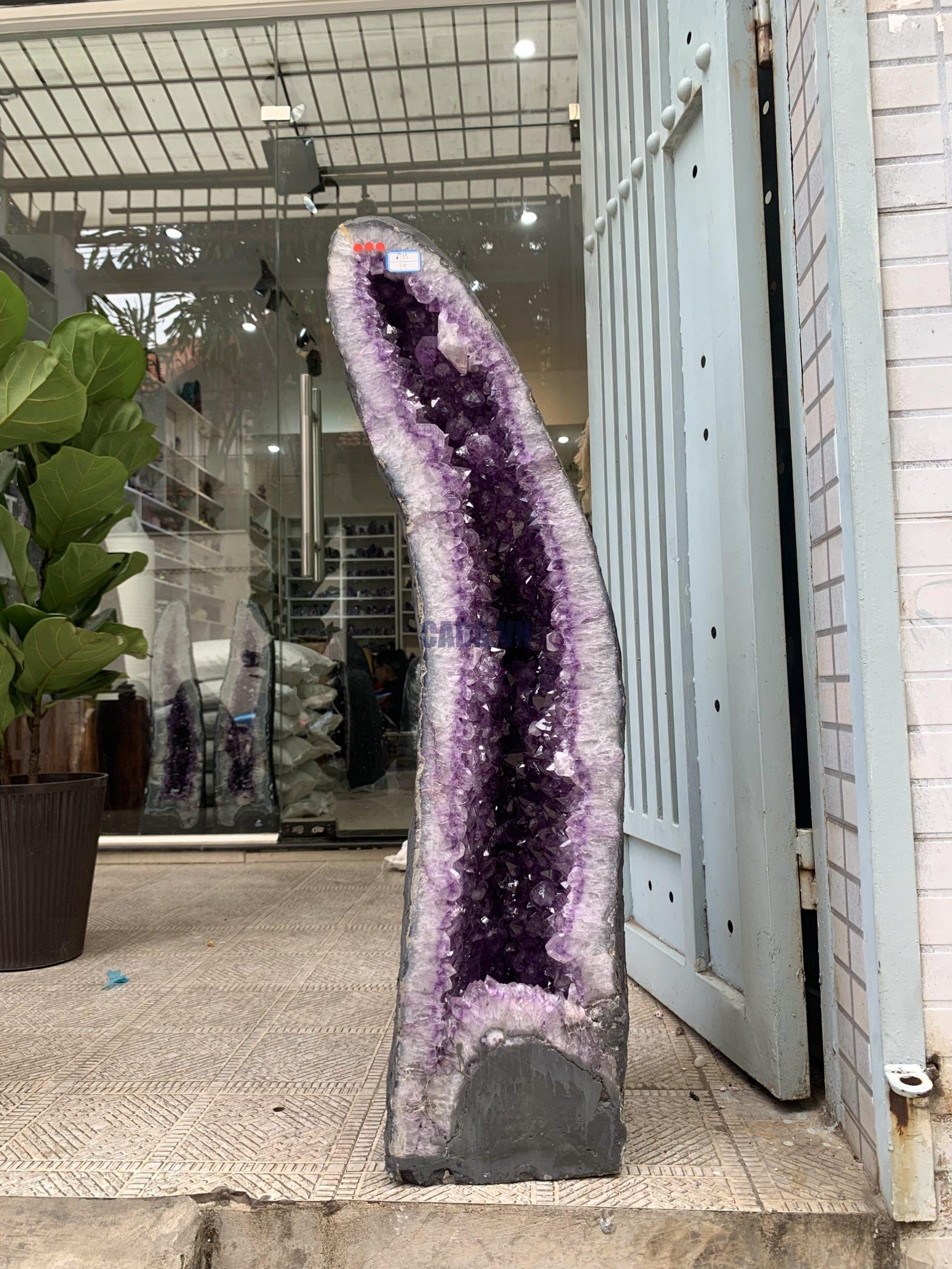 Hốc Thạch Anh Tím – Amethyst Geode (T132), KT: 102,5x23x9,5CM, KL: 67,55KG