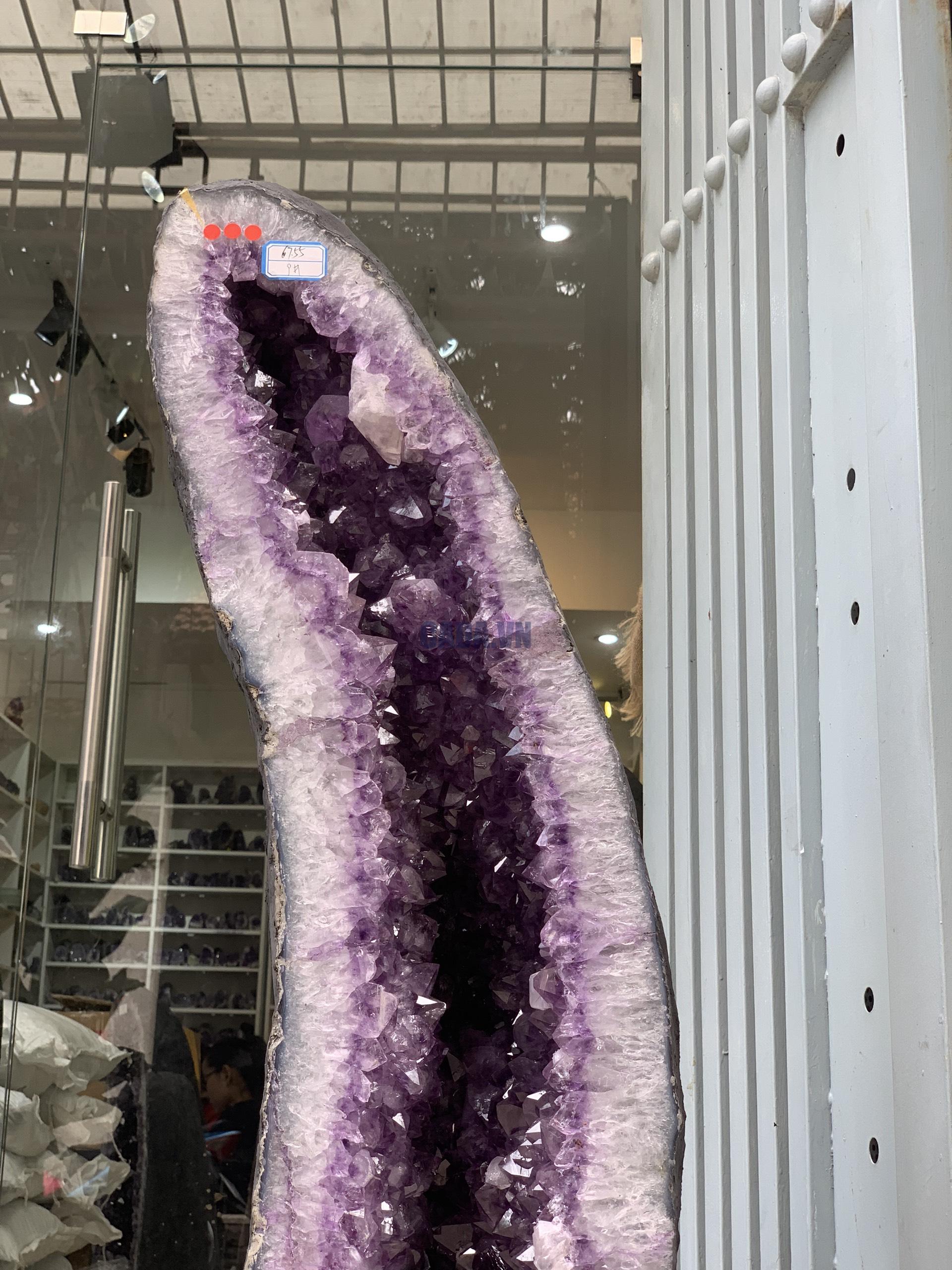 Hốc Thạch Anh Tím – Amethyst Geode (T132), KT: 102,5x23x9,5CM, KL: 67,55KG